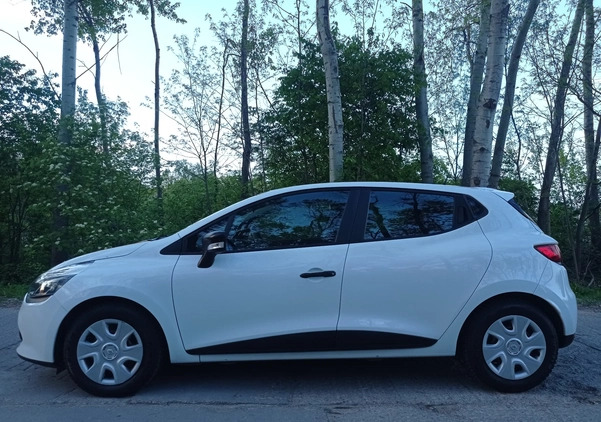 Renault Clio cena 40900 przebieg: 63211, rok produkcji 2015 z Ostrołęka małe 37